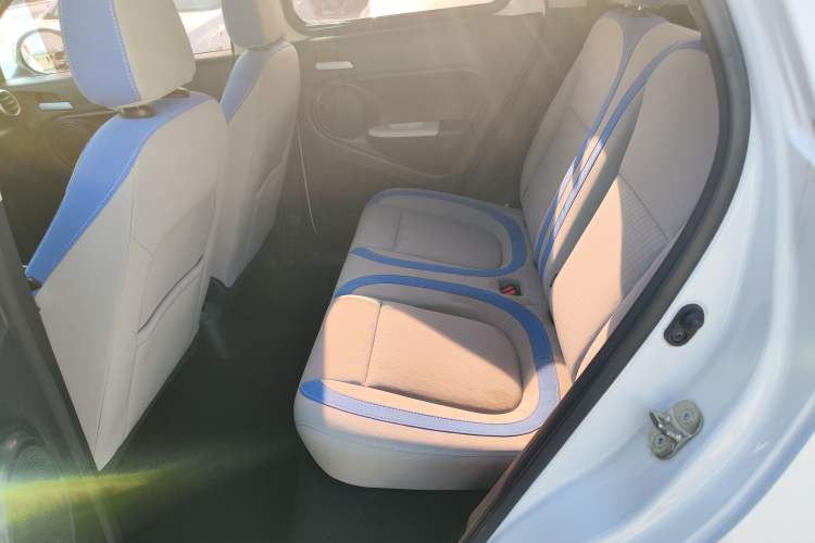 Used ORA Black Cat 2019 351 km Fun Edition Left Rear Seat