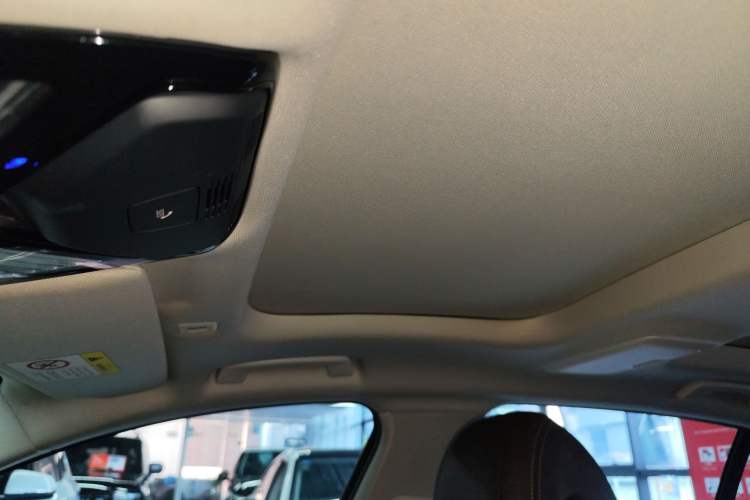 Used BMW 5 Series New Energy 2019 Updated Version 530Le Luxury Package Headliner