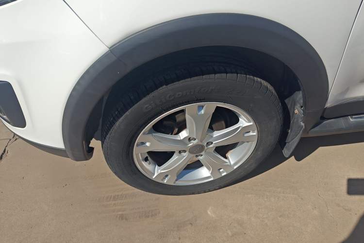 Used Haval H1 2016 Red Label 1.5L Manual Comfort Edition Left Front Wheel Hub