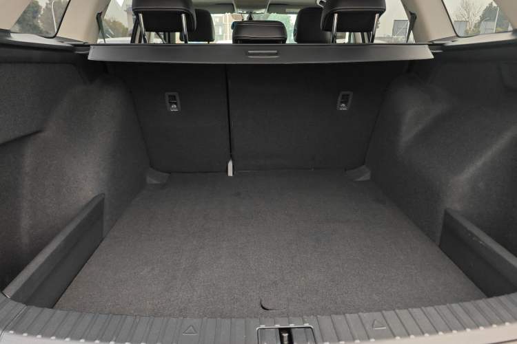 Used Skoda Kodiaq 2019 Facelifted TSI330 5-Seater Two-Wheel-Drive Luxury Enjoyment Edition China VI Standard
