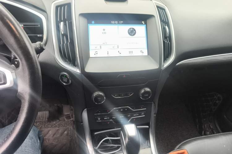 Used Ford Edge 2016 EcoBoost 245 Two-Wheel-Drive Titanium 7-Seater