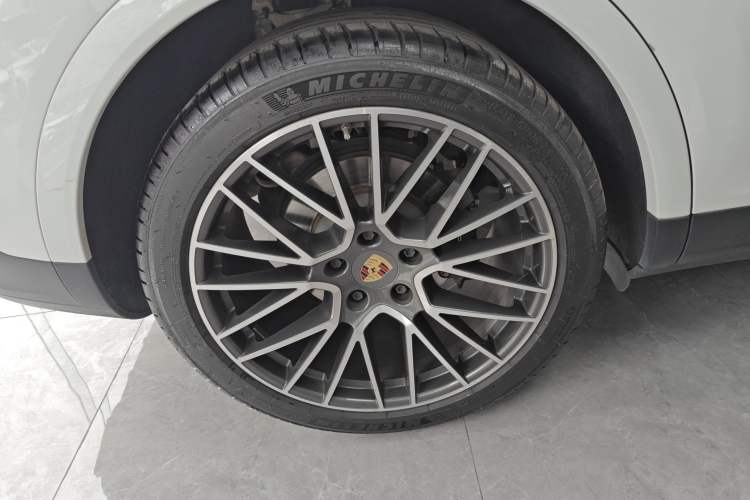 Used Porsche Cayenne 2023 Cayenne 3.0T Platinum Edition