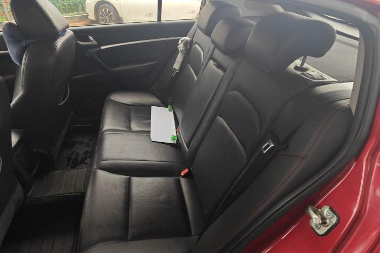 Used Geely Auto Emgrand 2015 Hatchback RS 1.3T CVT Top-Tier Version
