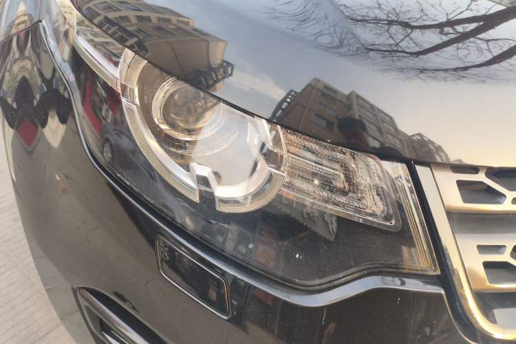 Used Land Rover Discovery Sport 2015 2.0T SE Right Front Headlight