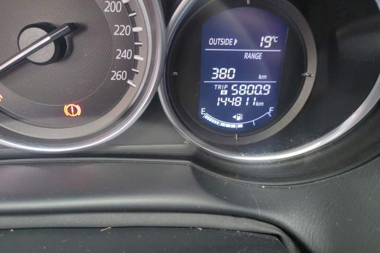 Used Mazda CX-5 2015 2.0L Manual Two-Wheel Drive Comfort Version