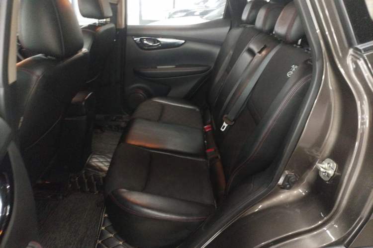 Used Nissan Qashqai 2017 2.0L CVT Luxury Edition China V Standard Left Rear Seat