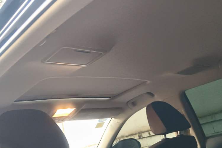 Used Hongqi H7 2018 2.0T Elite Edition Headliner