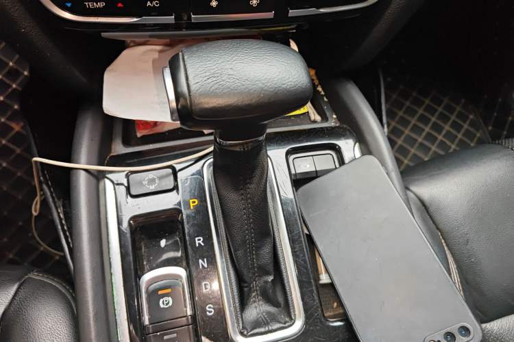 Used GAC Trumpchi GS8 2017 320T Two-Wheel Drive Luxury Smart Connectivity Version (7 Seats)
