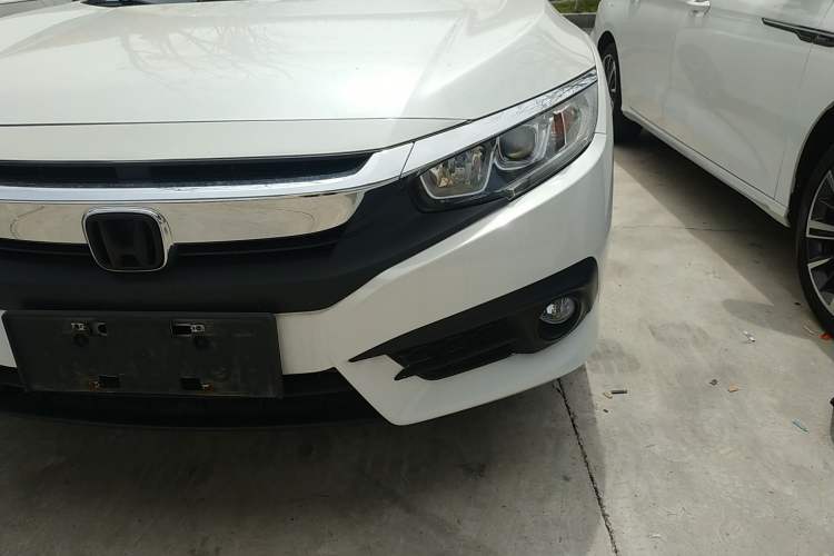 Used Honda Civic 2016 220TURBO CVT Luxury Edition Left Front Headlight