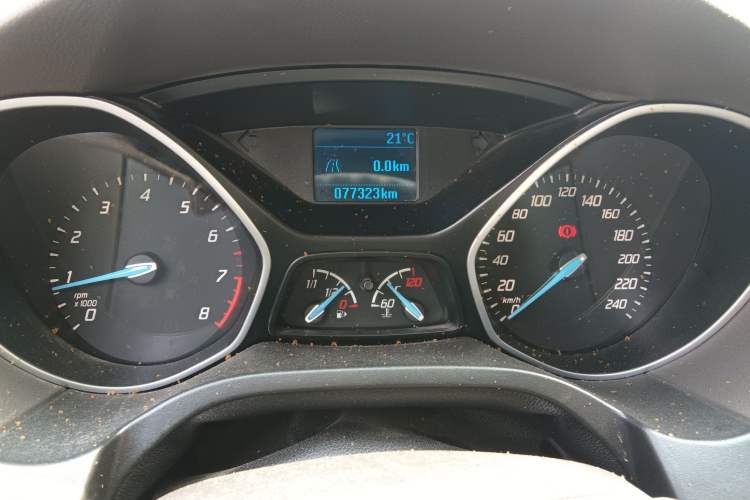 Used Ford Focus 2012 Sedan 1.6L Manual Comfort Model
