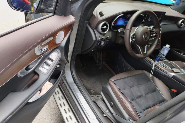 Used Mercedes-Benz GLC 2021 GLC 300 L 4MATIC Dynamic Model