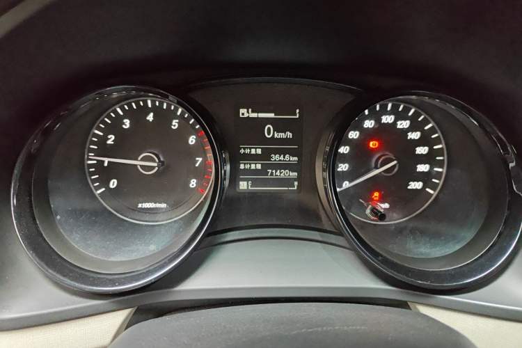 Used Wuling Hongguang PLUS 2019 1.5T Manual Comfort Version 7 Seats

