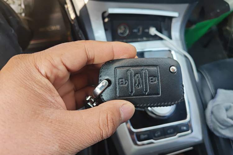 Used Roewe RX5 New Energy 2017 ERX5 EV400 Electric Internet Supreme Edition Vehicle Key