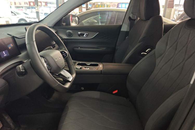 Used Chery Tiggo 8 PLUS 2025 290TGDI DCT Luxury 5-Seater
