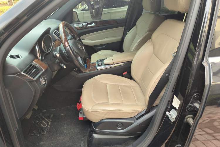 Used Mercedes-Benz M-Class 2014 ML 400 4MATIC Luxury Model