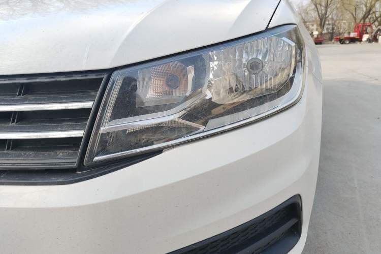 Used Volkswagen Santana 2019 1.5L Manual Fashion Edition China VI Standard
