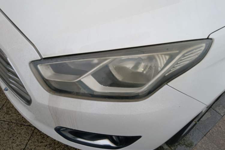 Used Ford Escort 2015 1.5L Automatic Fashion Model Left Front Headlight