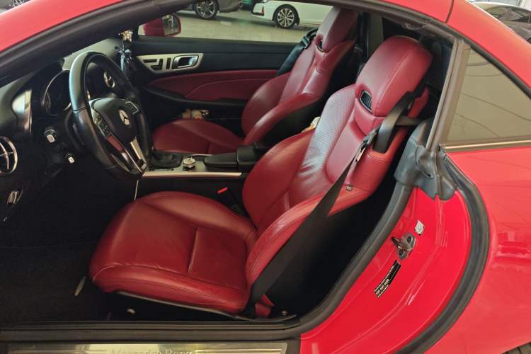 Used Mercedes-Benz SLK-Class 2011 SLK 200 Fashion Model Left Rear Seat