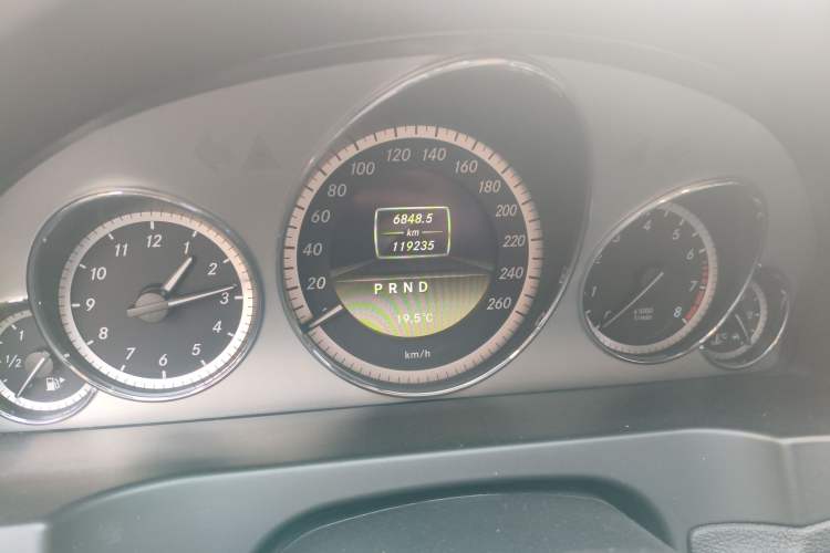 Used Mercedes-Benz E-Class 2011 E 260 CGI Coupe