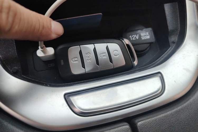 Used CHANGAN CS85 COUPE 2019 1.5T DCT Luxury Version China VI Standard
