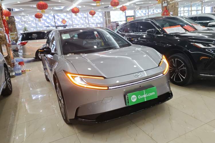 Used Toyota bZ5 2025 Model 550 PRO