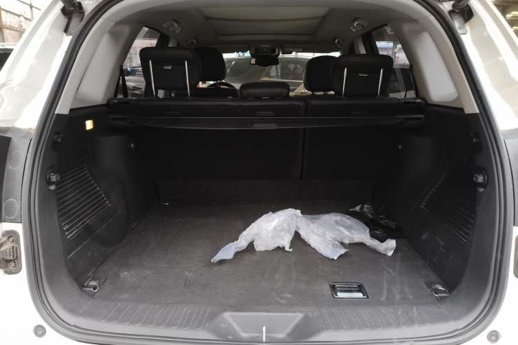 Used Haval H8 2015 2.0T Four-Wheel Drive Elite Model