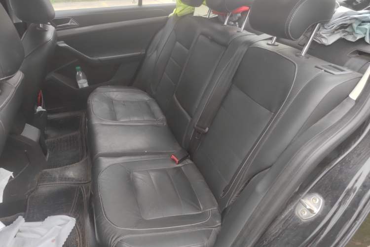 Used Volkswagen Lavida 2015 1.6L Automatic Comfort Edition