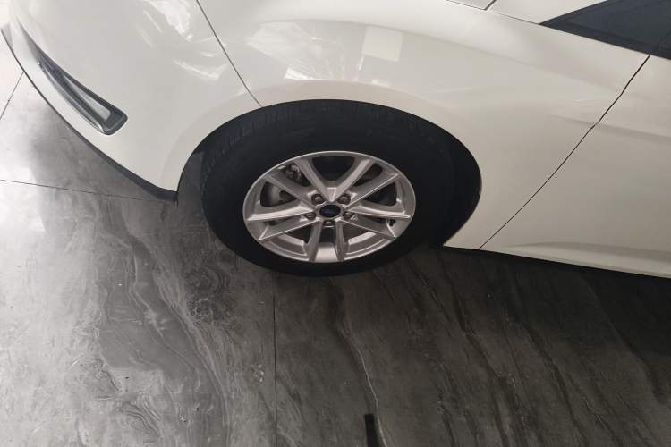 Used Ford Focus 2015 Hatchback 1.6L Automatic Fashion Edition