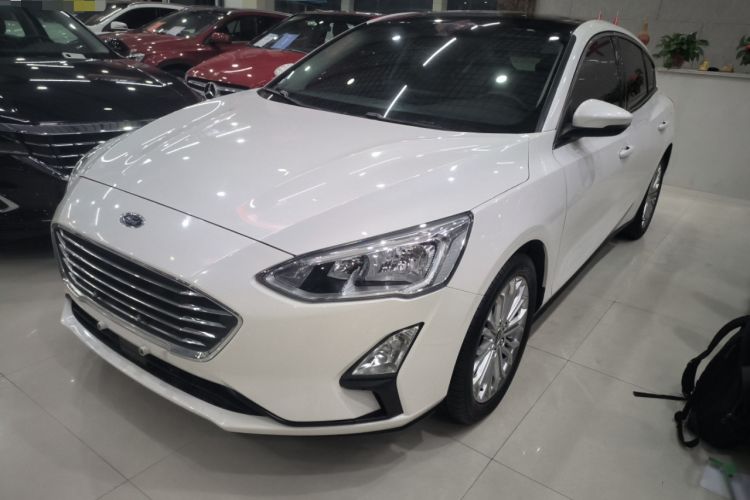 Used Ford Focus 2019 Hatchback EcoBoost 180 Automatic Titanium Edition