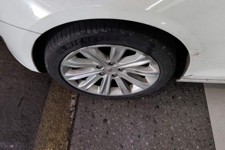 Used Cadillac ATS-L 2014 25T Comfort Model Left Front Wheel Hub