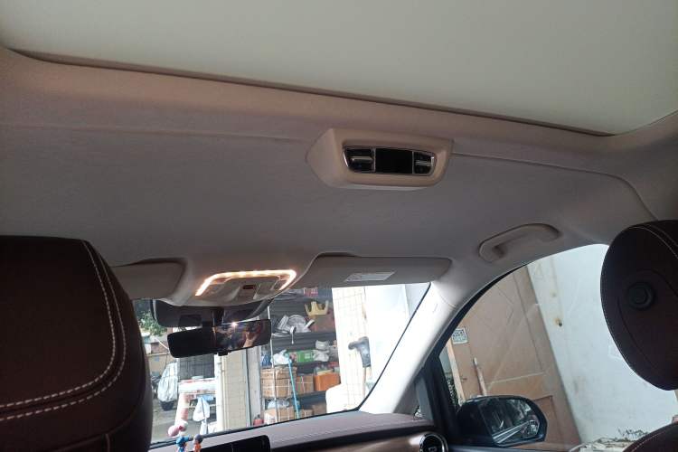 Used Mercedes-Benz V-Class 2022 V 260 L Long-wheelbase Luxury Edition