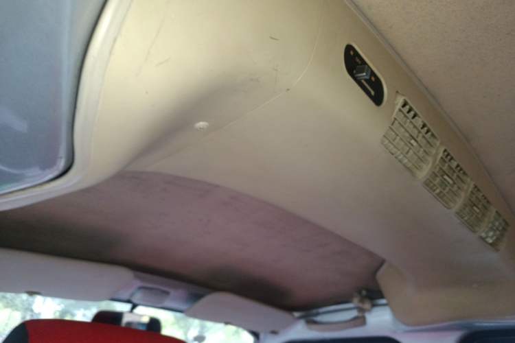 Used Wuling Rongguang 2011 1.2L Comfort Model Headliner