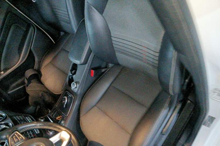 Used Mercedes-Benz B-Class 2015 B 200 Sport Edition Left Front Seat