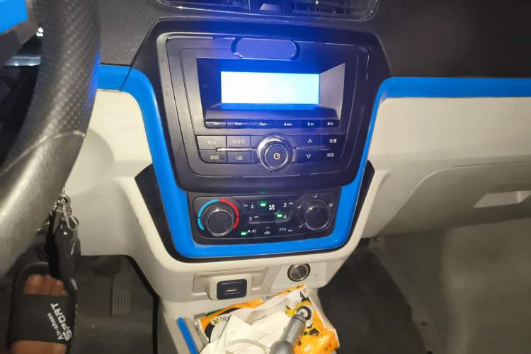 Used Jinbei New Hiace EV 2023 Comfort Model
