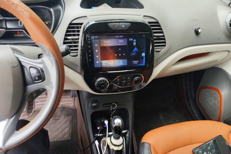 Used Renault Captur 2015 1.2T Automatic Comfort Edition
