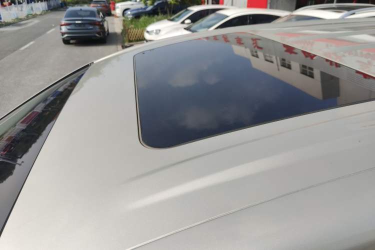 Used Buick GL8 2023 ES Lu Zun Deluxe Model Roof
