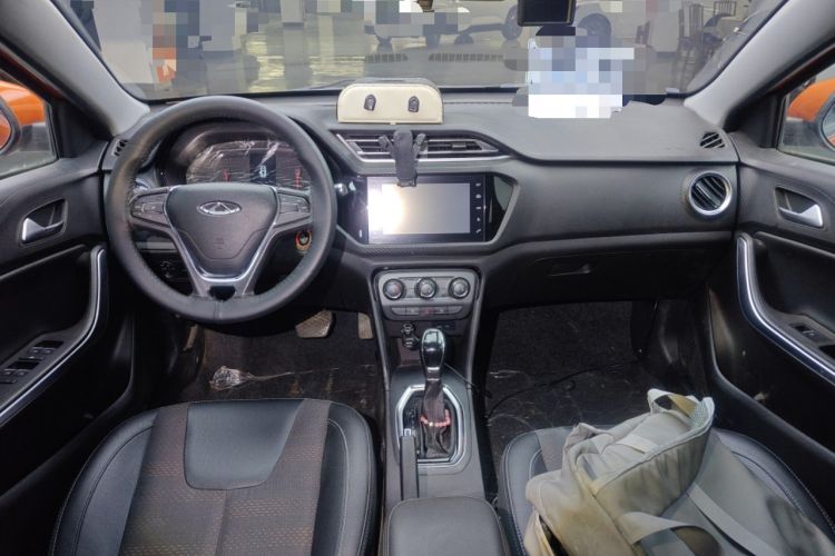 Used Chery Tiggo 3X 2018 1.5L Automatic Elite Edition Center Console