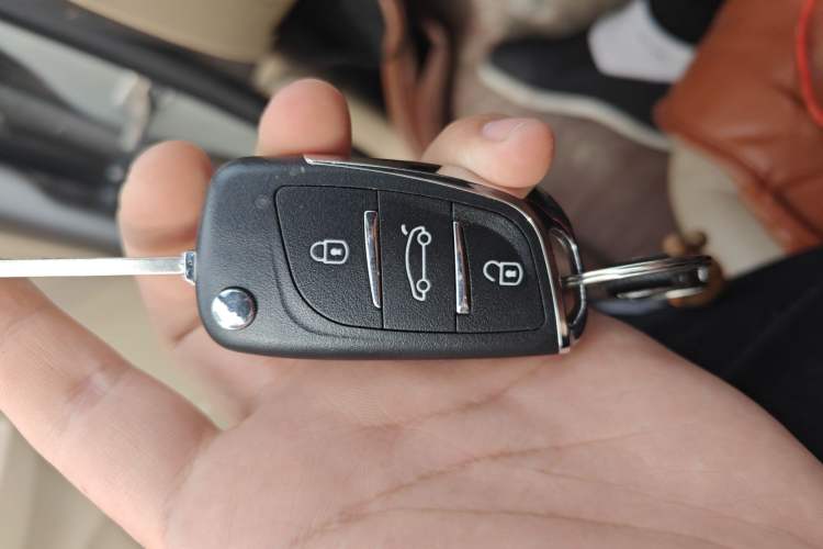 Used Baojun 730 2016 1.5L Manual Comfort Version 7 Seats China V Emission Standard
