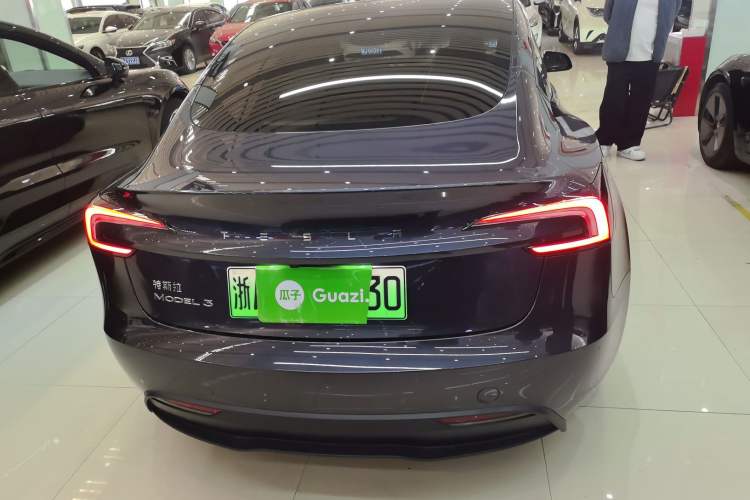 Used Tesla Model 3 2025 Rear-Wheel-Drive Version
