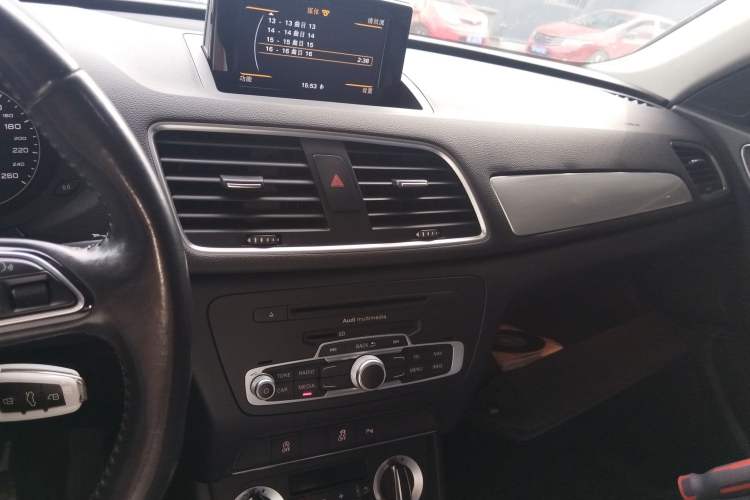 Used Audi Q3 2016 30 TFSI Collector's Edition Comfort Model