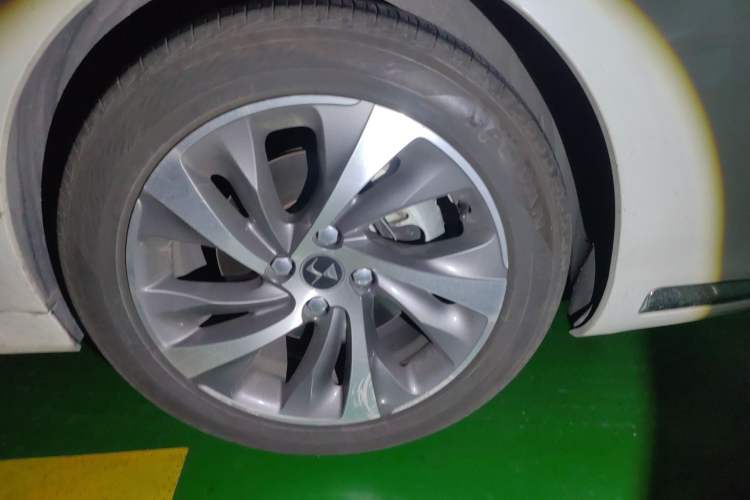 Used DS 5LS 2015 1.6T Elegant Edition THP160
