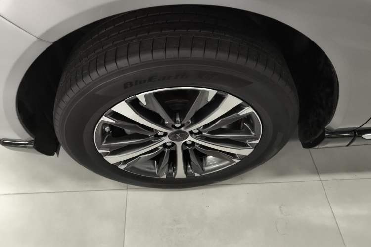 Used Toyota Venza 2022 2.0L CVT Two-Wheel Drive Luxury Edition
