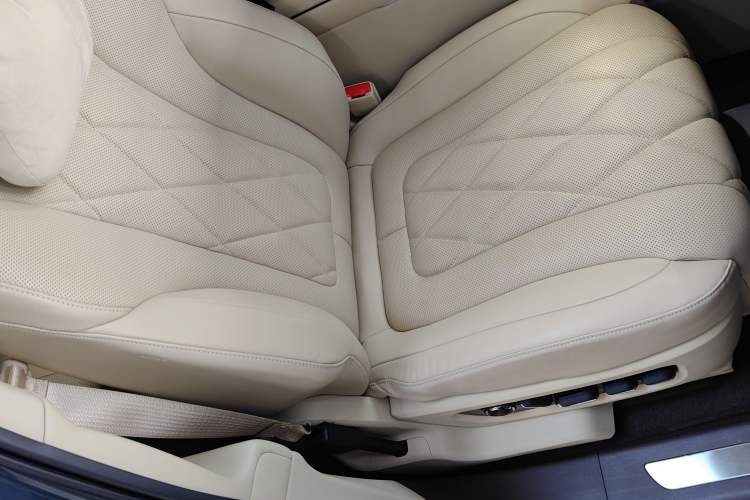 Used Hima AITO M9 2024 Range-Extended Ultra Version 42 kWh 6-Seater Model