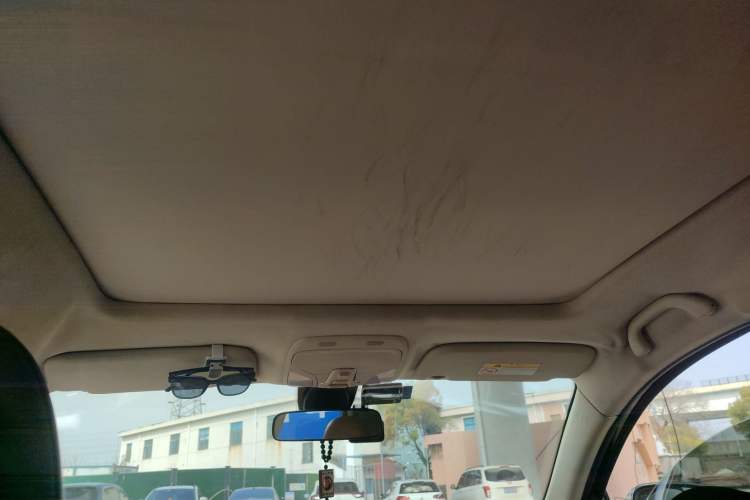 Used Soueast DX7 2015 1.5T Automatic Luxury Model Headliner