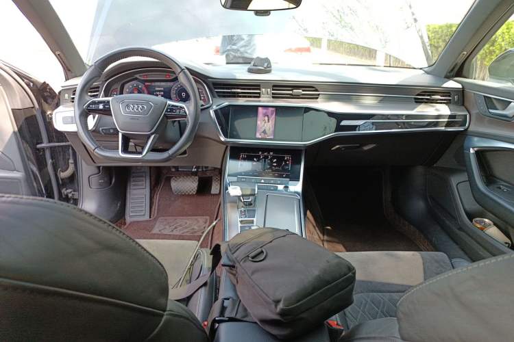 Used Audi A6L 2019 55 TFSI quattro Prestige Dynamic Edition Center Console