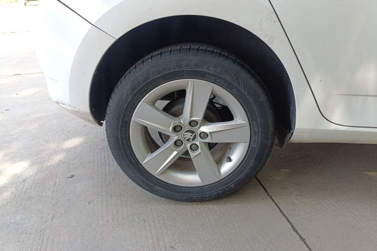 Used Skoda Fabia 2017 1.4L Automatic Car Enjoy Edition