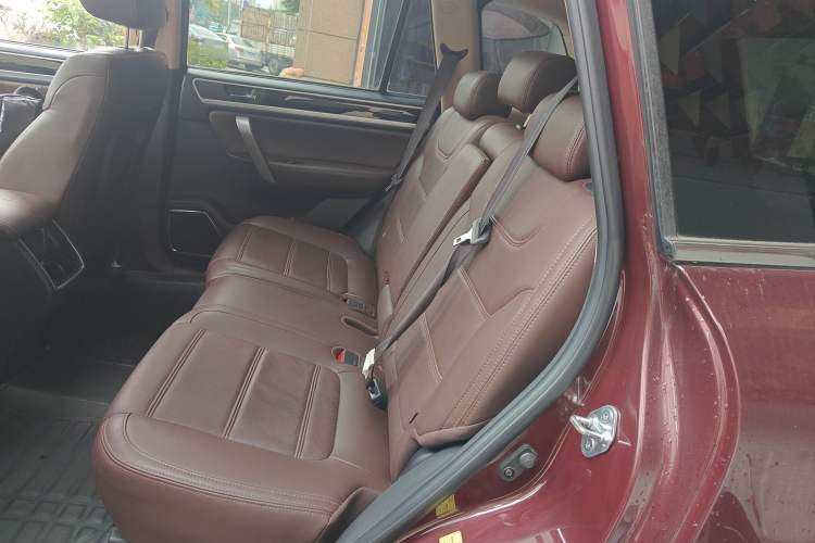 Used Yema T70 2017 T70S Sport Edition 1.8T CVT Flagship Model Left Rear Seat