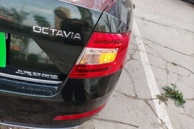 Used Skoda Octavia 2017 1.6L Manual Smart Drive Edition