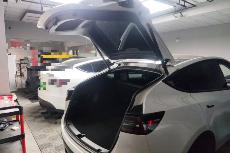 Used Tesla Model Y 2021 Long-Range All-Wheel-Drive Version 3D7
