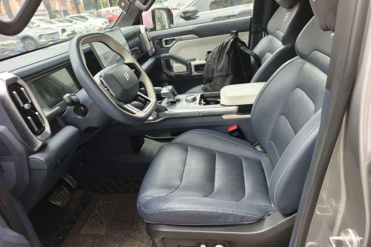 Used JETOUR Shanhai Traveler C-DM 2024 C-DM 208KM Mountain & Wilderness Edition Left Front Seat